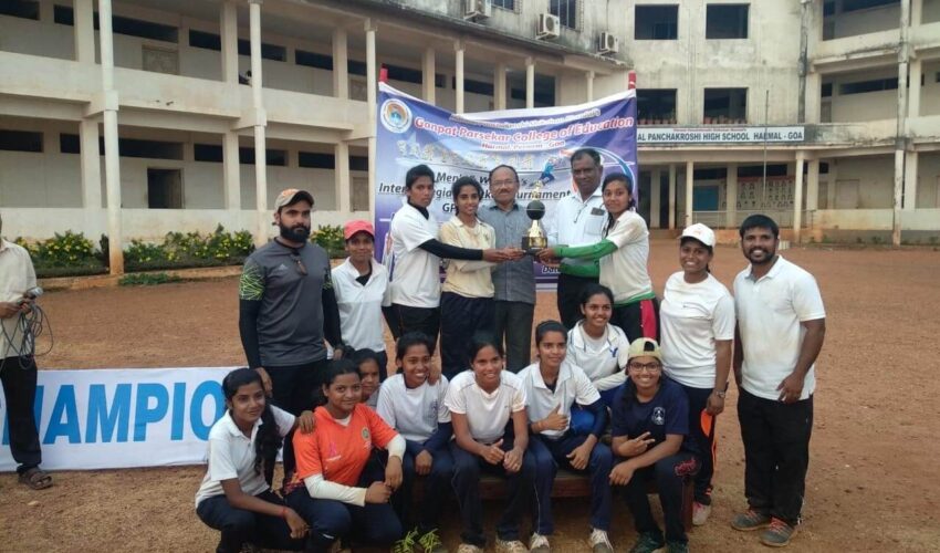 Ganpat Parsekar college runners up in girls category