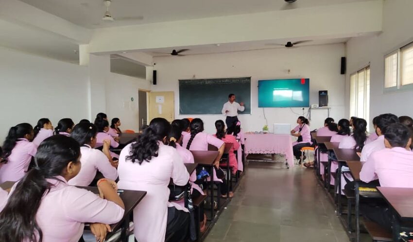 Talk on “Folklore as a Historical Source in Goa”