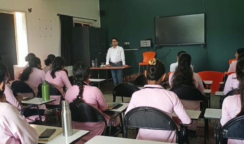 Talk on ‘Kabir: Kal, Aaj Aur Kal’